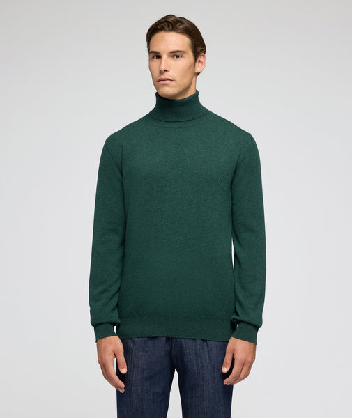 Sweater in green cashmere